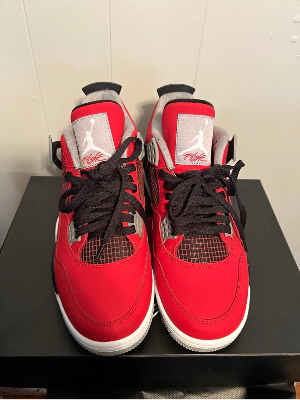 Jordan Air Jordan 4 Retro Toro Bravo Size 9.5M